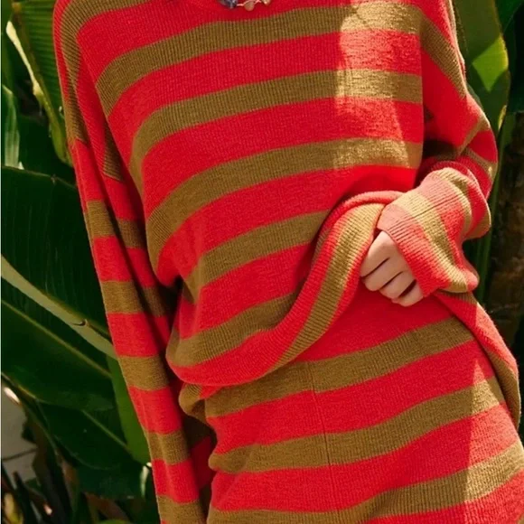 Malibu surf sweater set - Picture 2 of 5